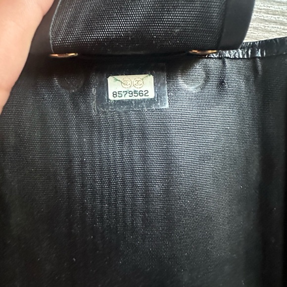 Chanel back caviar leather card and key holder wallet - Picture 3 of 9